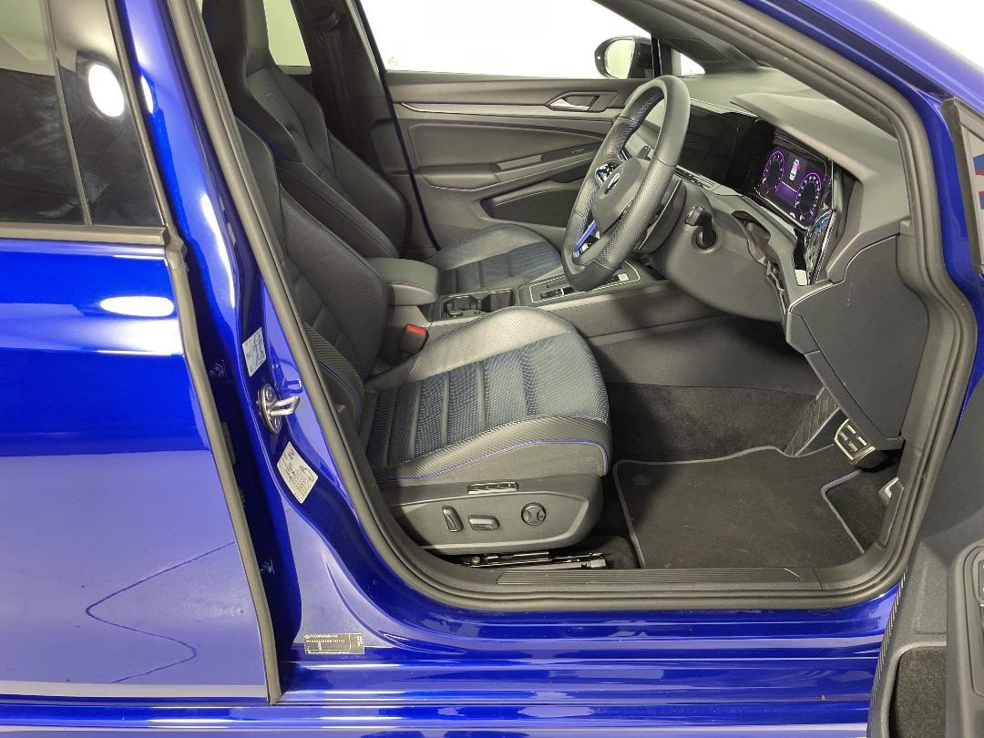 Photo '16' of Volkswagen Golf Photo '16' of Volkswagen Golf