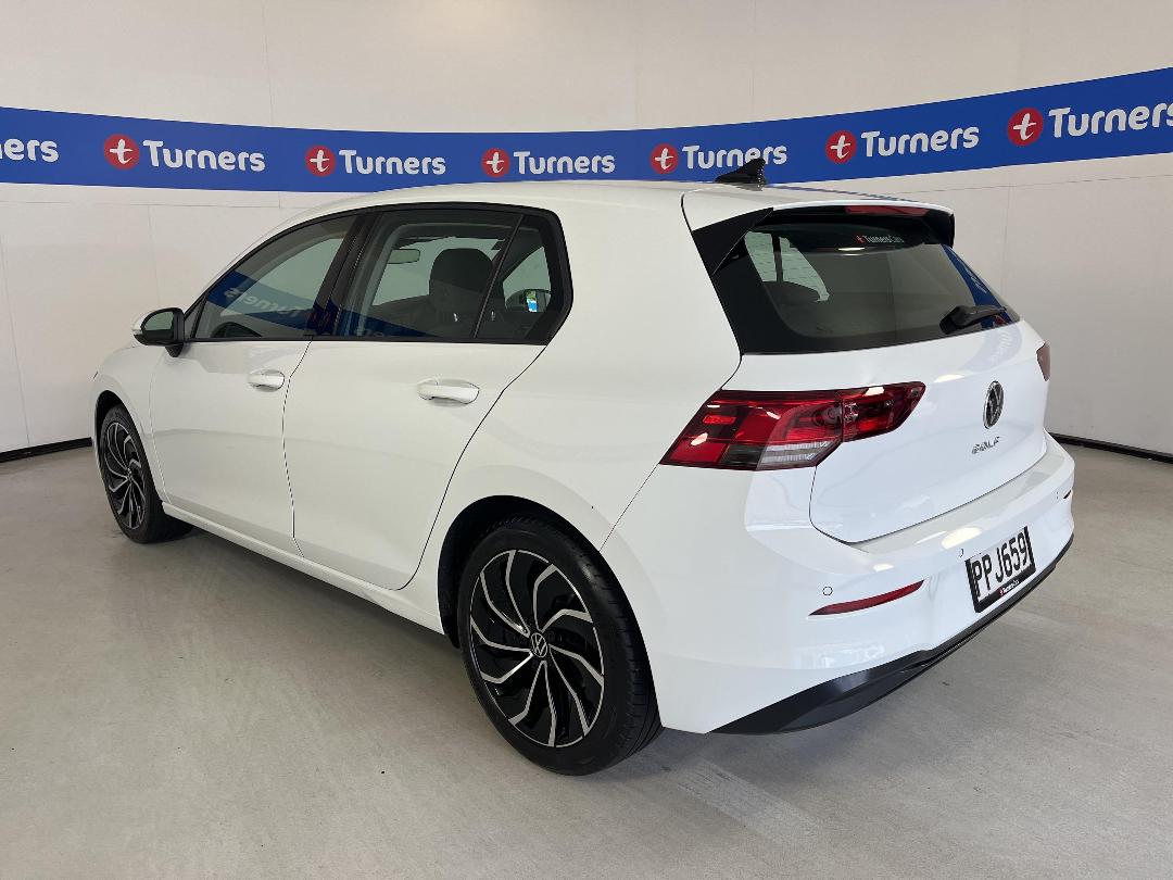 Photo '5' of Volkswagen Golf Photo '5' of Volkswagen Golf