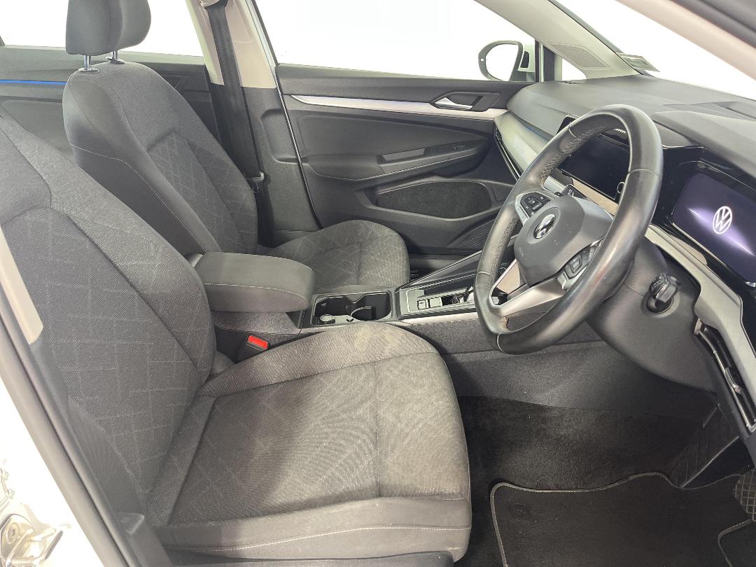 Photo '16' of Volkswagen Golf Photo '16' of Volkswagen Golf