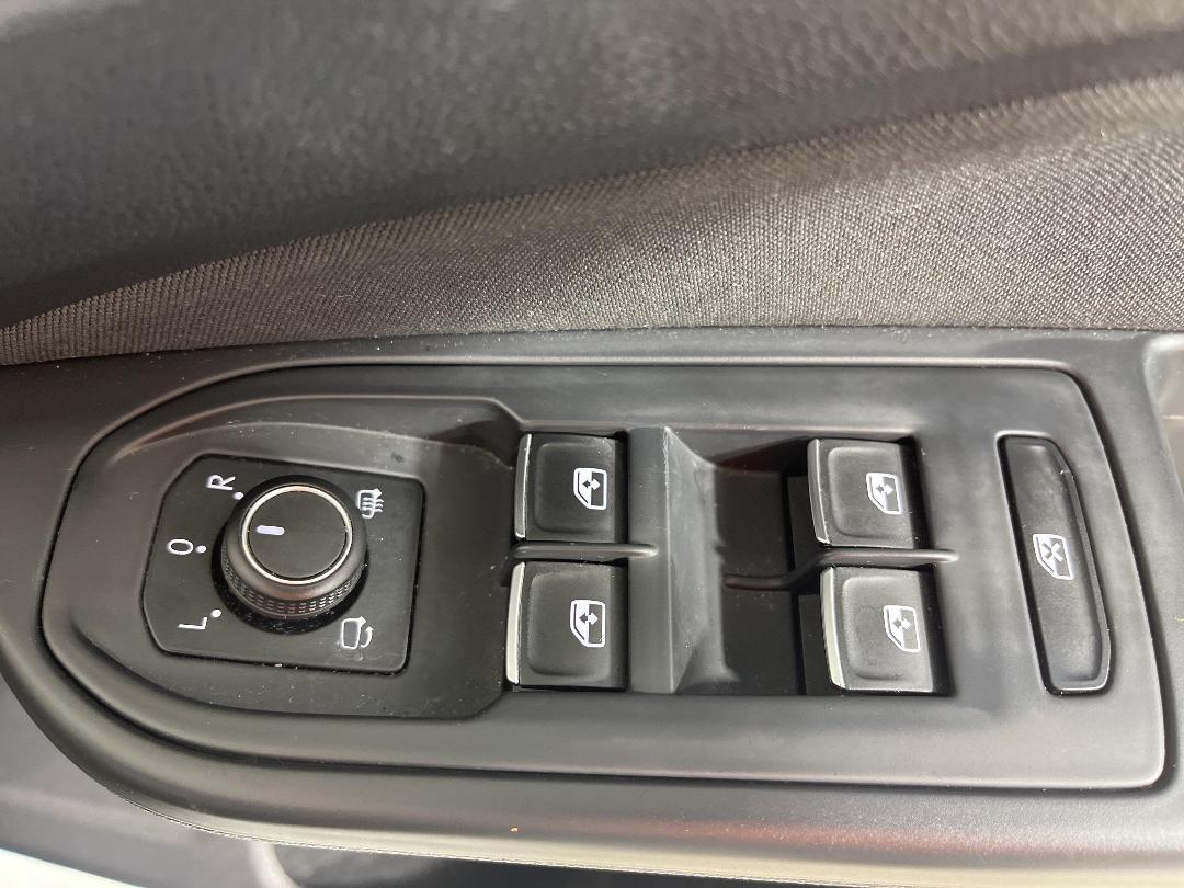 Photo '25' of Volkswagen Golf Photo '25' of Volkswagen Golf