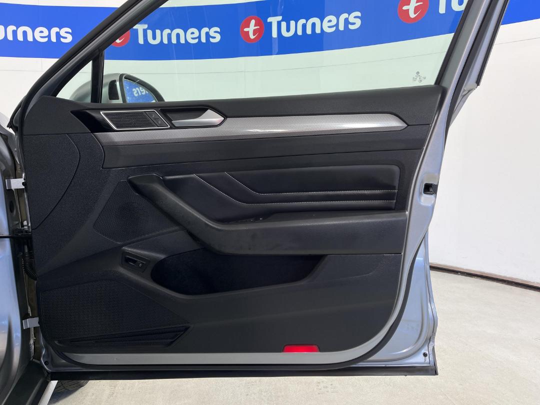 Photo '15' of Volkswagen Passat