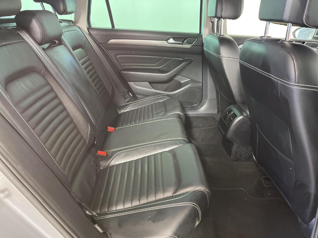 Photo '20' of Volkswagen Passat