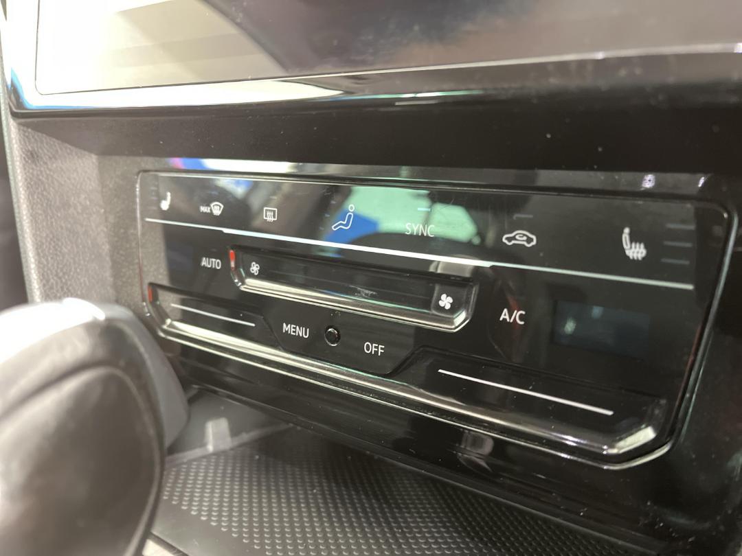 Photo '28' of Volkswagen Passat