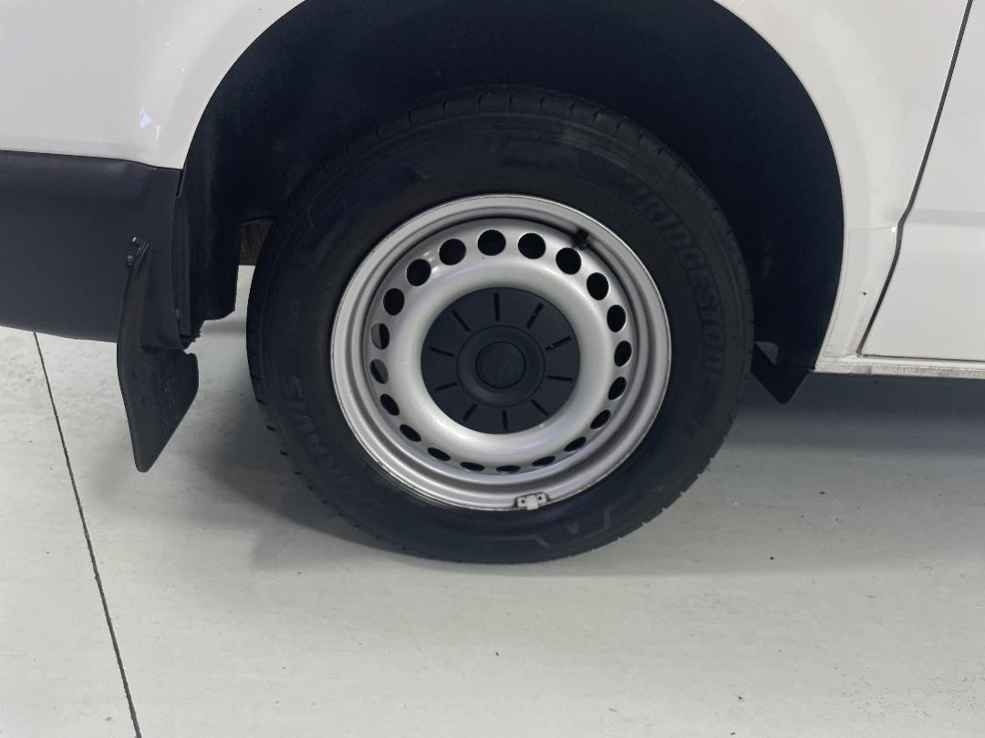 Photo '12' of Volkswagen T6