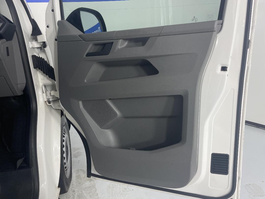 Photo '15' of Volkswagen T6