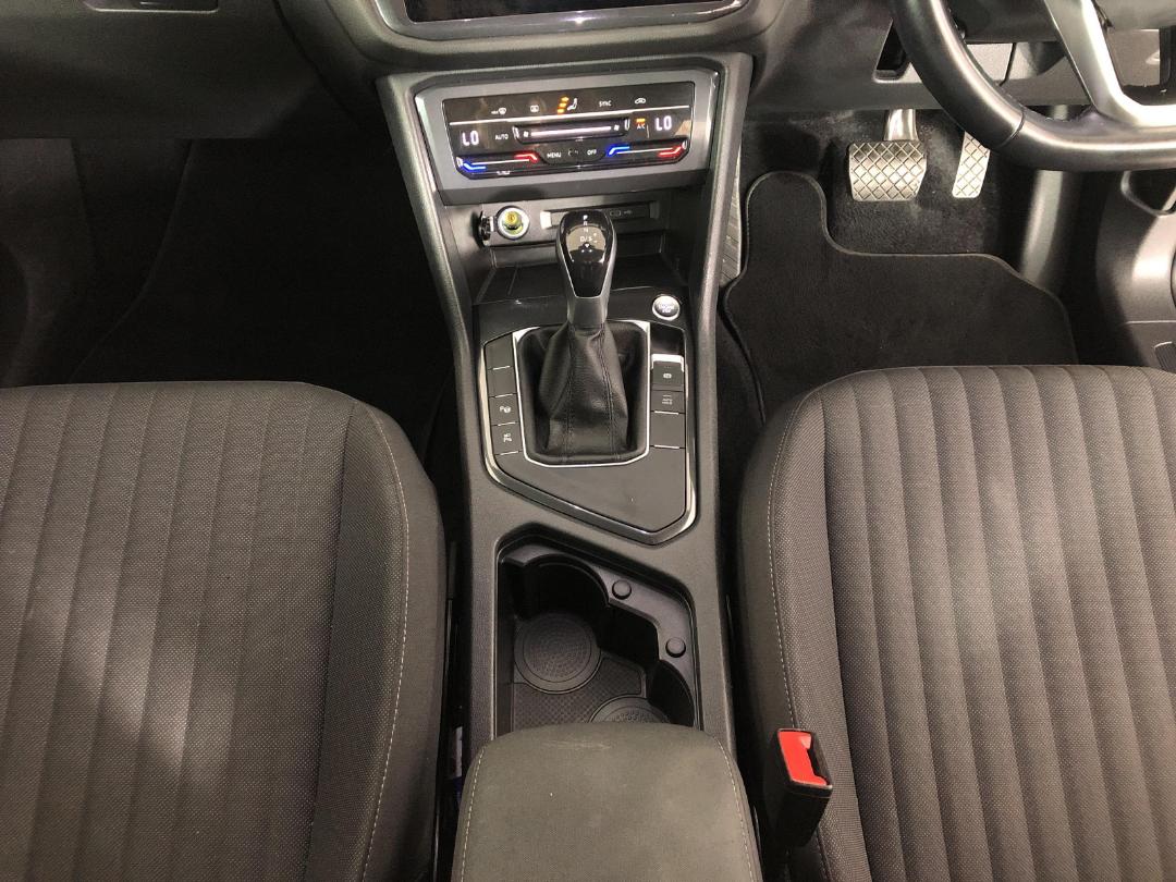 Photo '18' of Volkswagen Tiguan