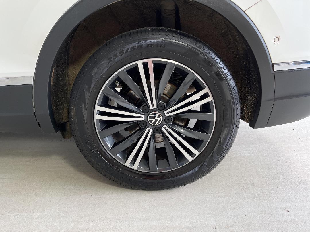 Photo '11' of Volkswagen Tiguan Photo '11' of Volkswagen Tiguan