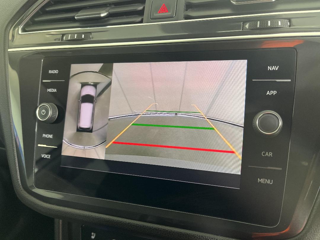 Photo '23' of Volkswagen Tiguan Photo '23' of Volkswagen Tiguan