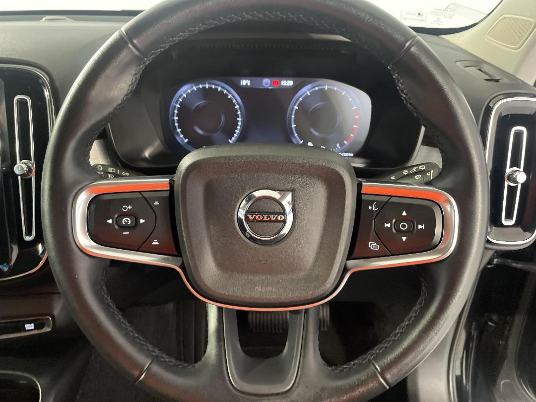 Photo '28' of Volvo XC40