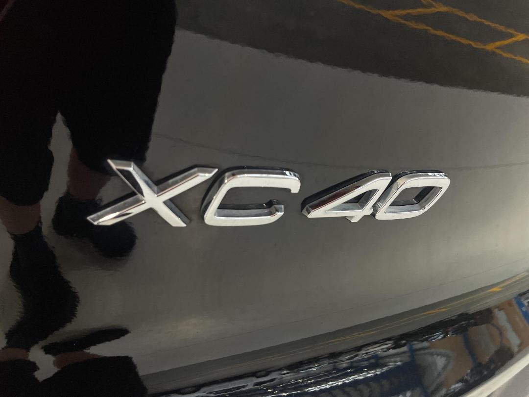 Photo '36' of Volvo XC40