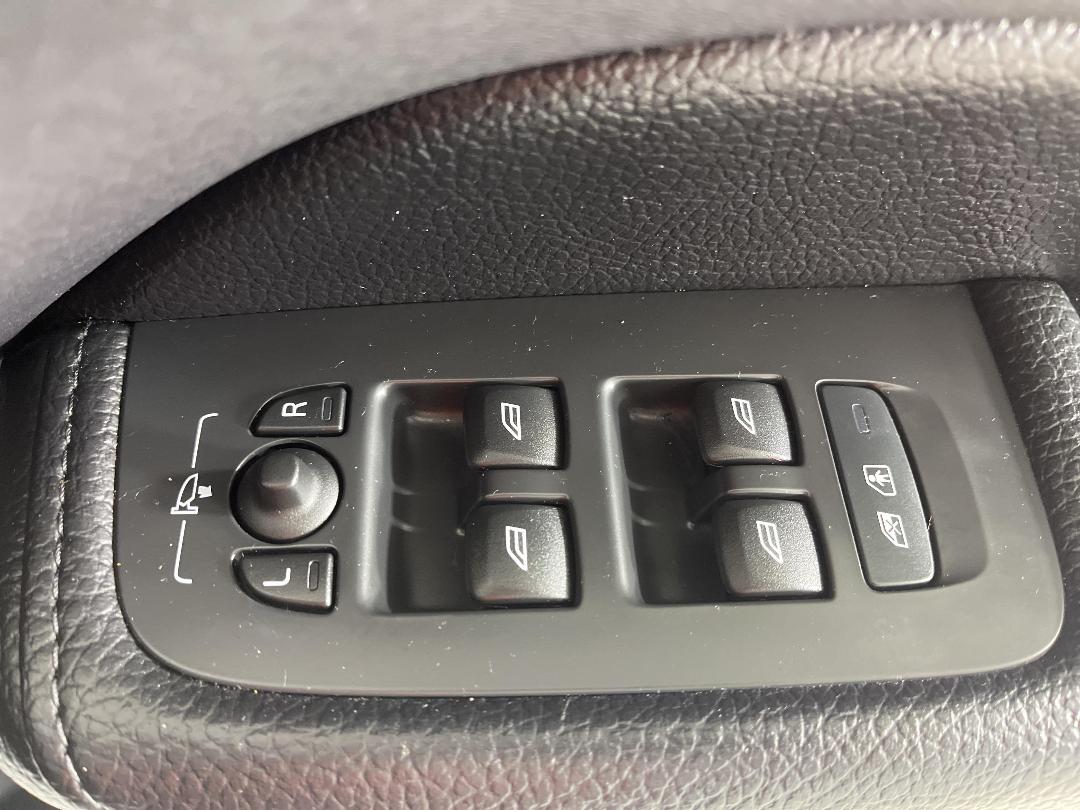 Photo '24' of Volvo XC60 Photo '24' of Volvo XC60