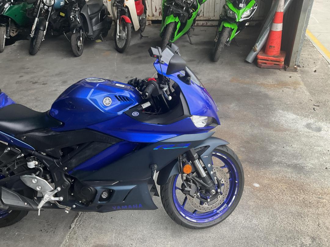 Photo '12' of Yamaha YZF-R3A N