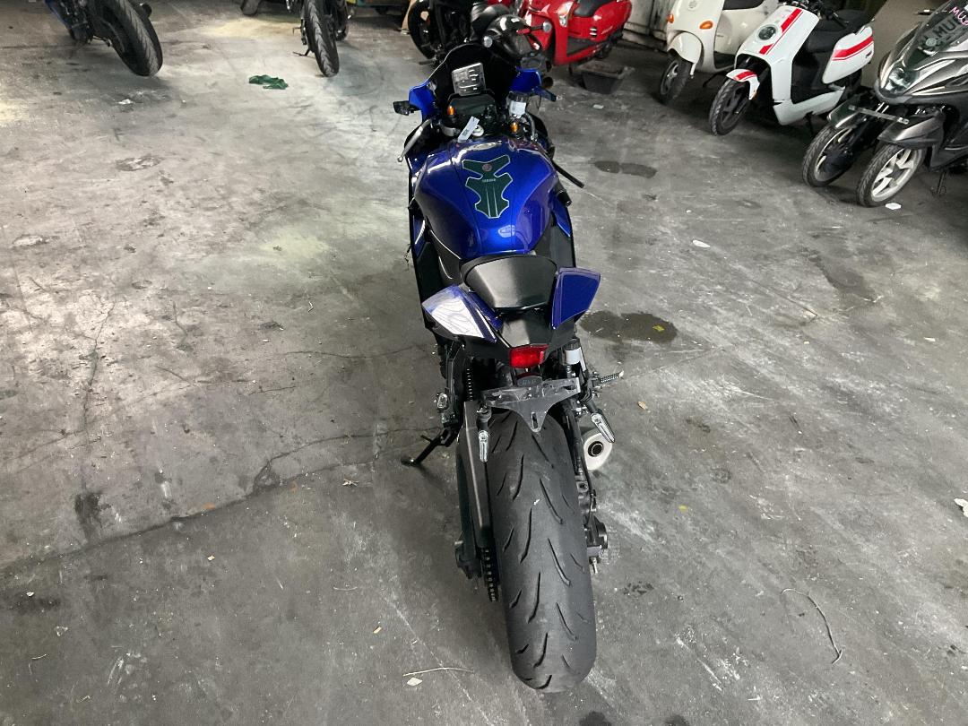 Photo '6' of Yamaha YZF-R7HO N