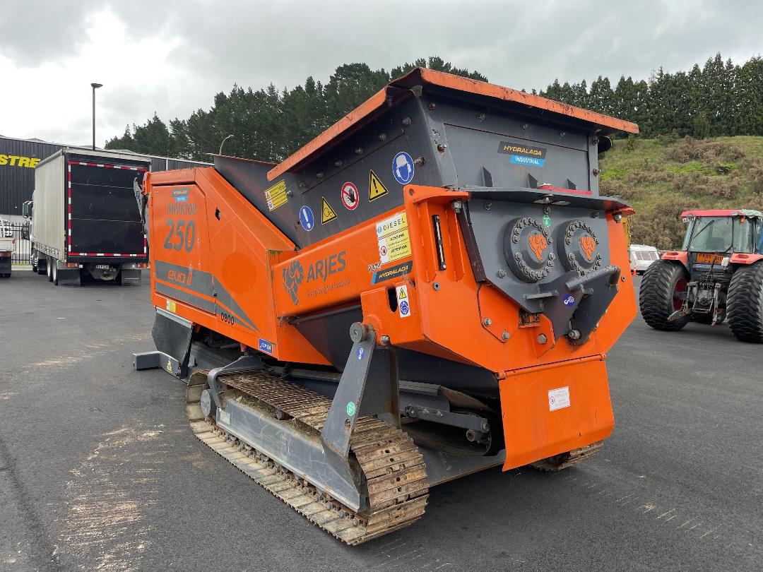 Photo '7' of Arjes Impaktor 250 II EVO II Crusher Photo '7' of Arjes Impaktor 250 II EVO II Crusher