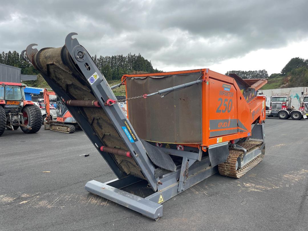 Photo '10' of Arjes Impaktor 250 II EVO II Crusher Photo '10' of Arjes Impaktor 250 II EVO II Crusher