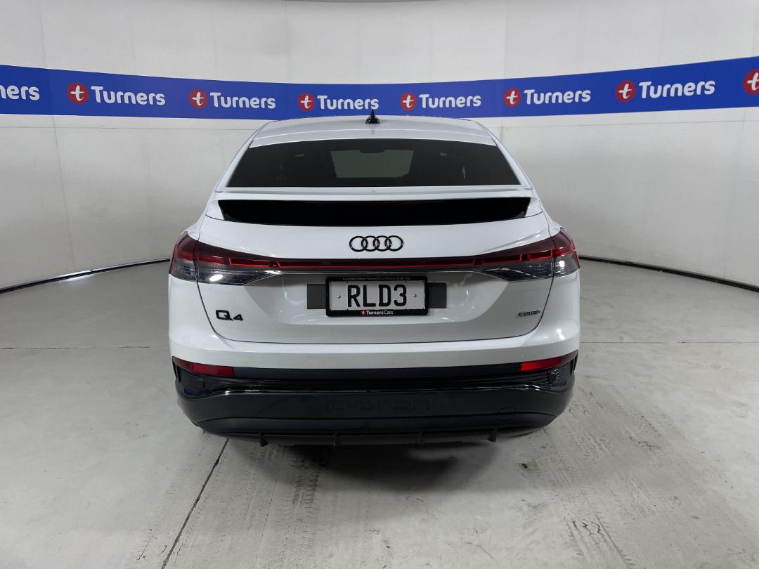 Photo '6' of Audi Q4 E-Tron