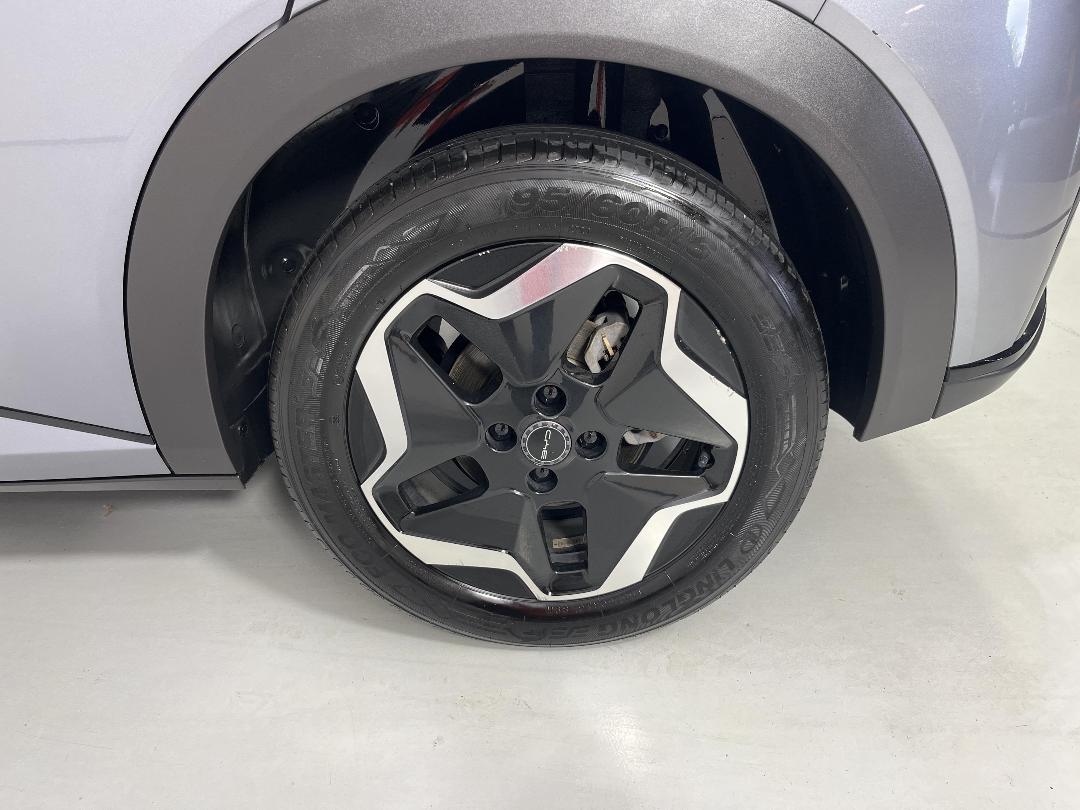 Photo '11' of BYD Dolphin