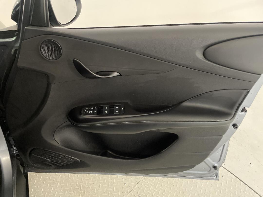 Photo '15' of BYD Dolphin