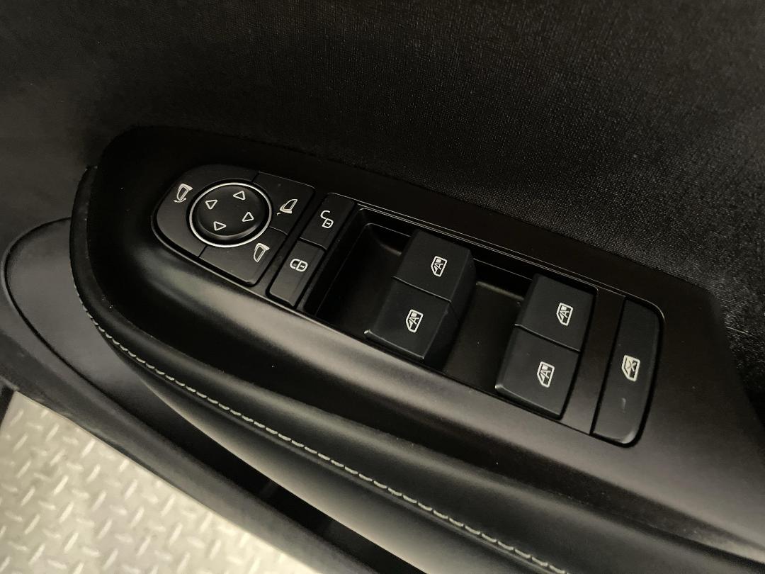 Photo '24' of BYD Dolphin