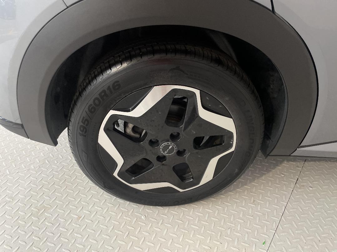 Photo '12' of BYD Dolphin