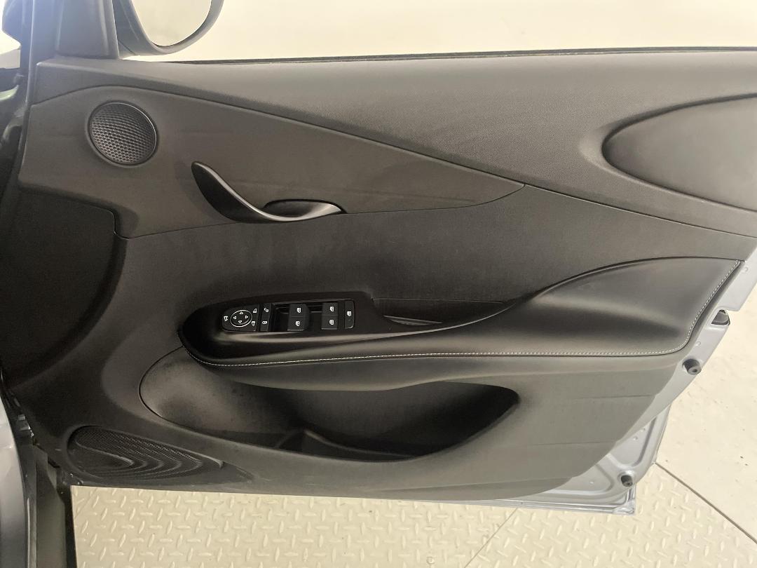 Photo '15' of BYD Dolphin