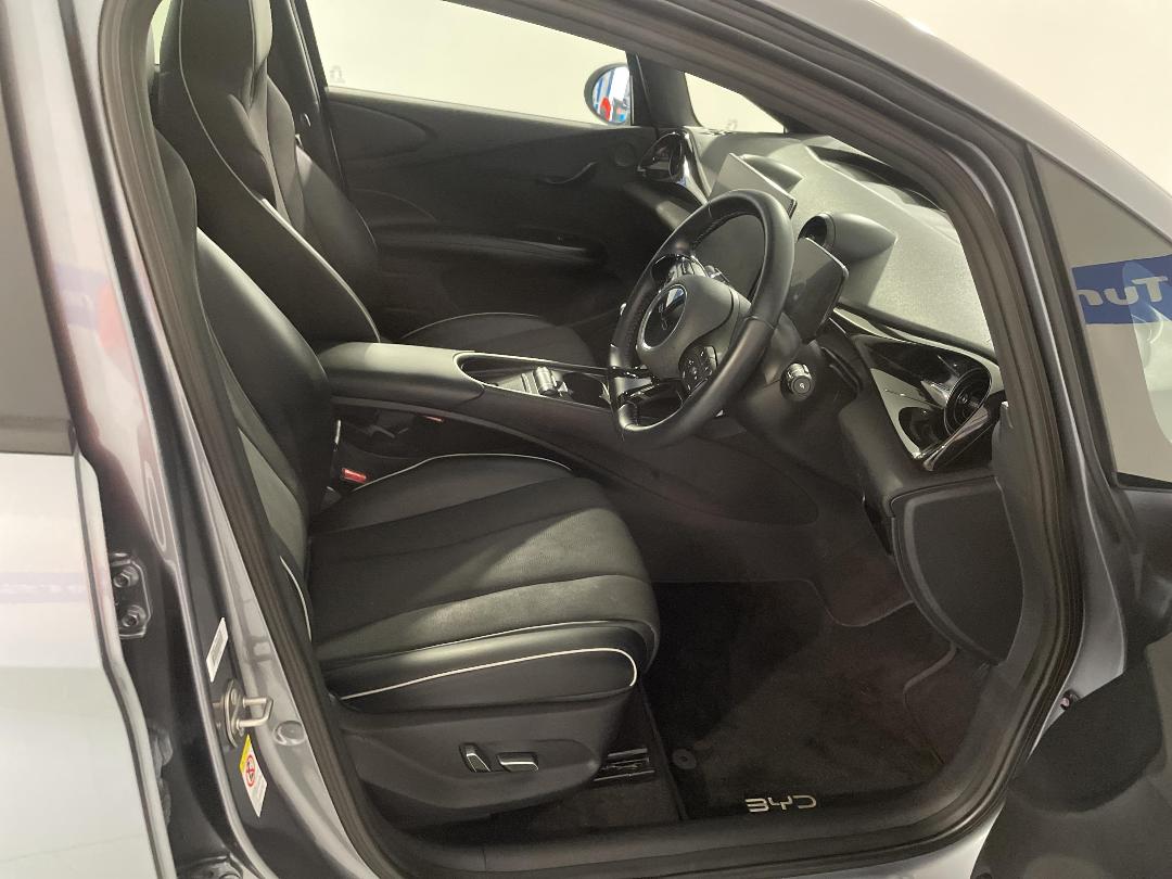 Photo '16' of BYD Dolphin Photo '16' of BYD Dolphin