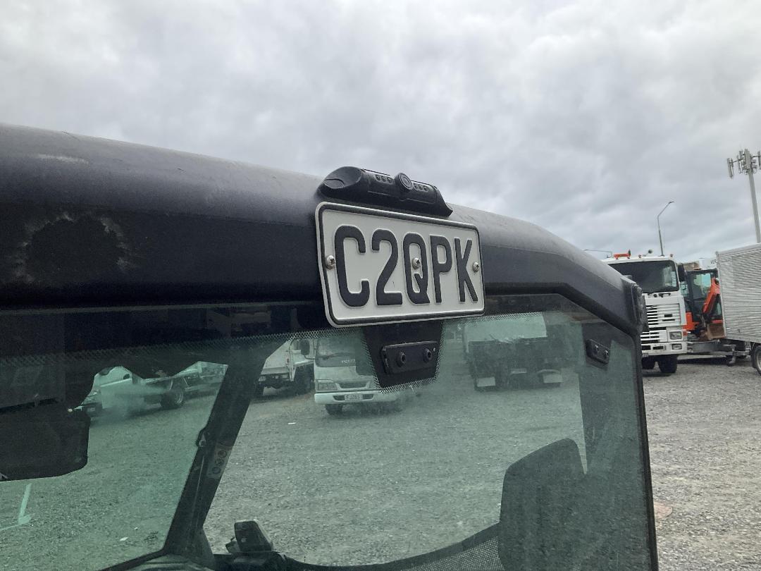 Photo '19' of CAN-AM DEFENDER