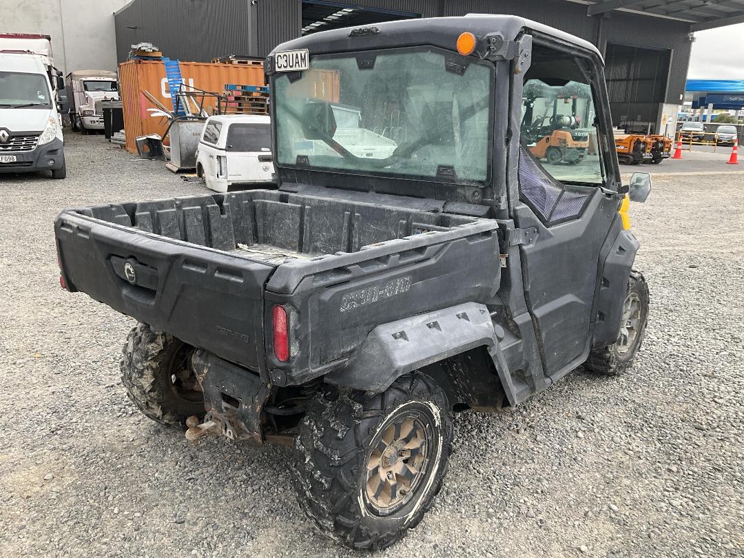 Photo '4' of CAN-AM HD9 DEFENDER