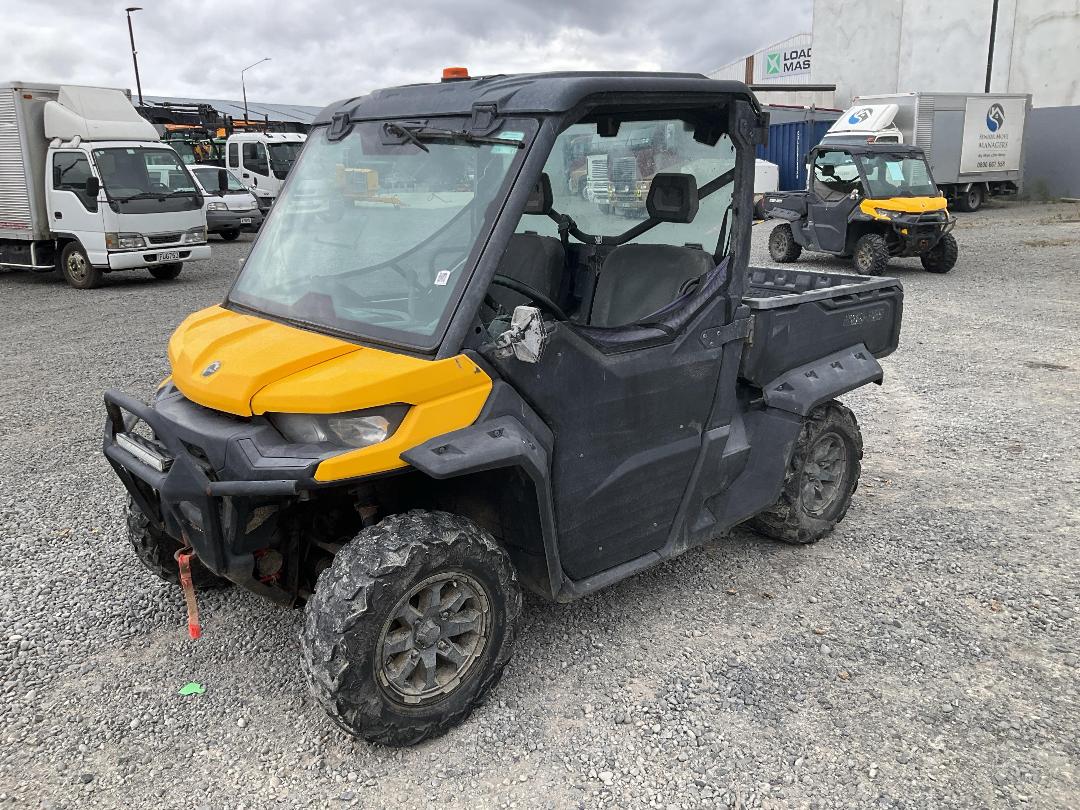 Photo '2' of CAN-AM HD9 DEFENDER