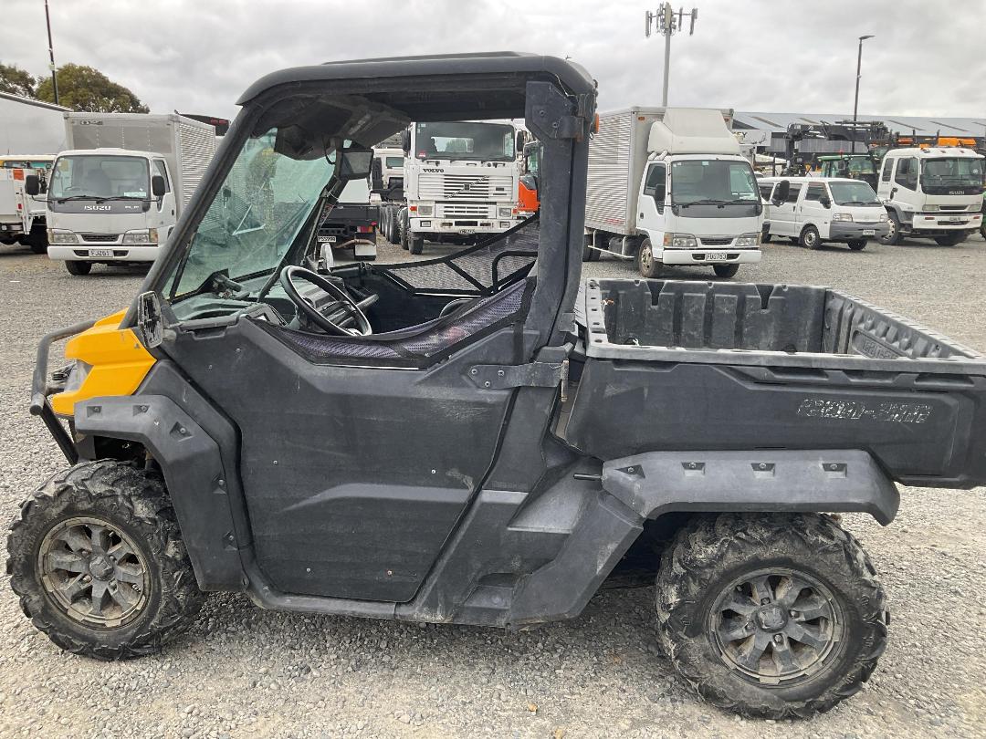 Photo '8' of CAN-AM HD9 DEFENDER