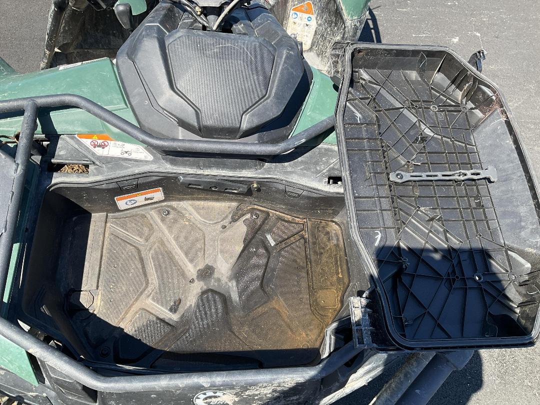 Photo '16' of Can-Am Outlander Photo '16' of Can-Am Outlander