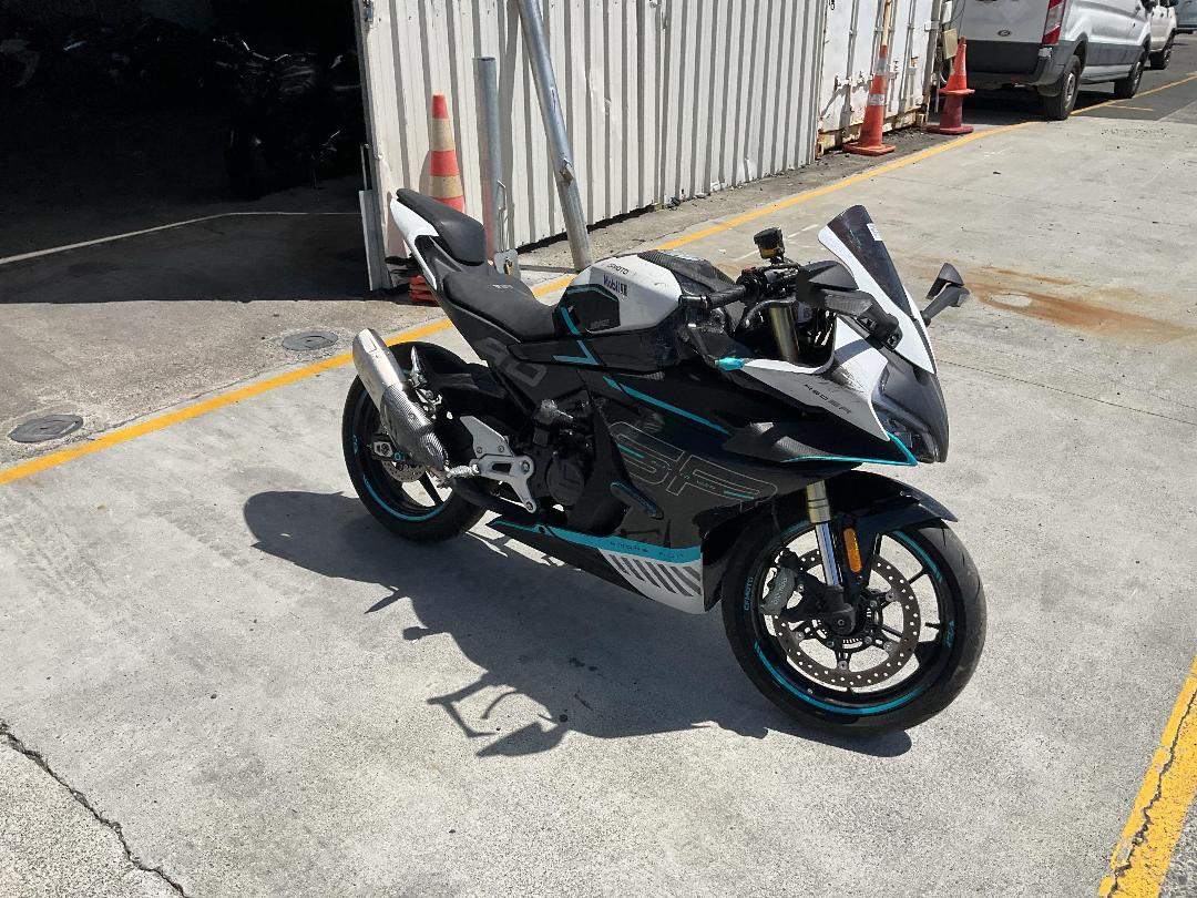 Photo '2' of Cfmoto 450SR no submodel