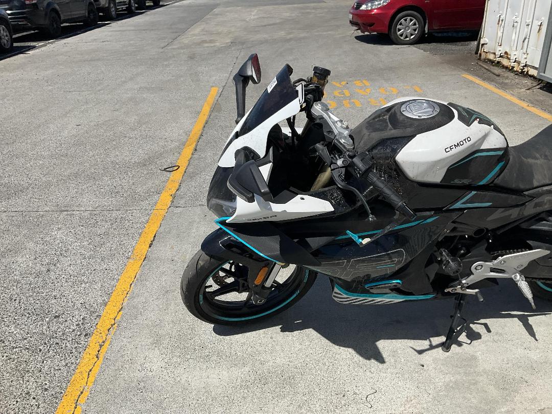 Photo '14' of Cfmoto 450SR no submodel