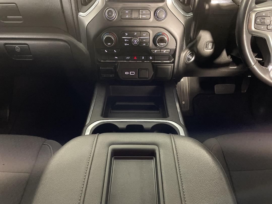 Photo '18' of Chevrolet Silverado 1500