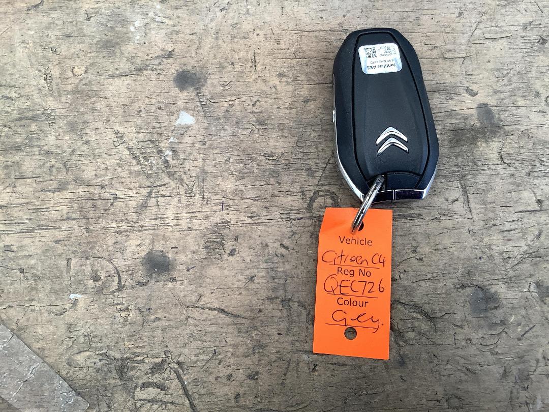 Photo '15' of Citroen C4 Shine