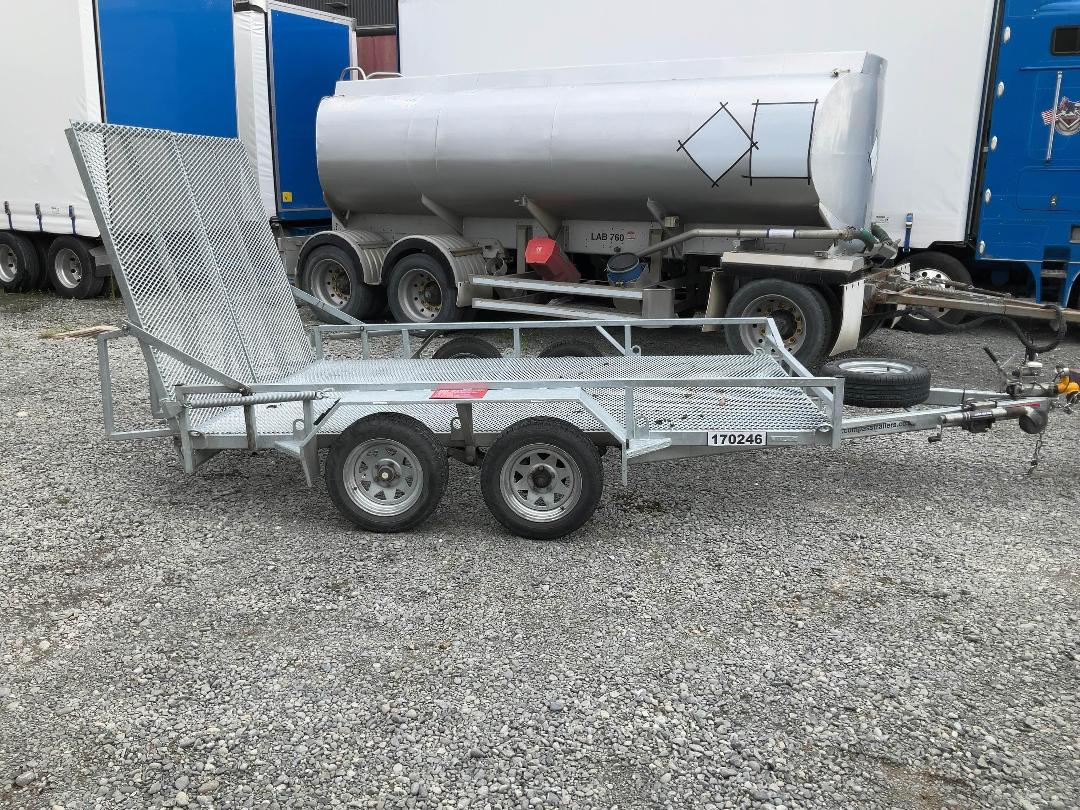 Photo '3' of COMPASS DNTT106B Transport - Tandem Photo '3' of COMPASS DNTT106B Transport - Tandem