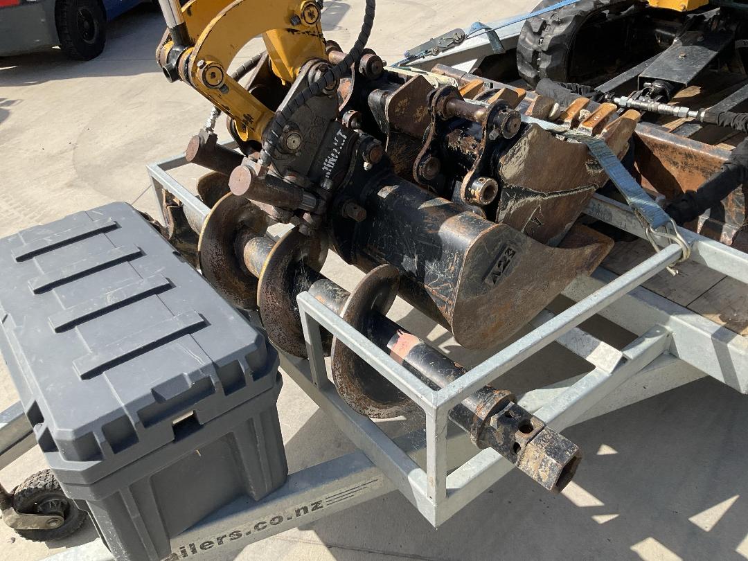 Photo '11' of Excavator Caterpillar 301.7/SRT Excavator Trailer Flat Deck - Tandem