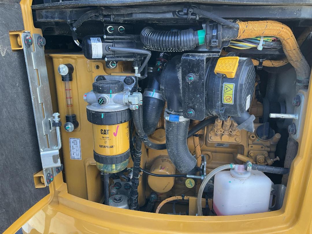 Photo '29' of Excavator Caterpillar 301.7/SRT Excavator Trailer Flat Deck - Tandem