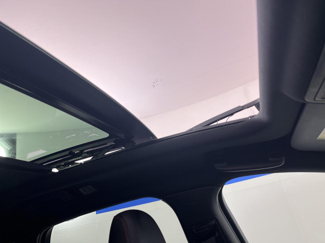 Photo '23' of Ford Escape