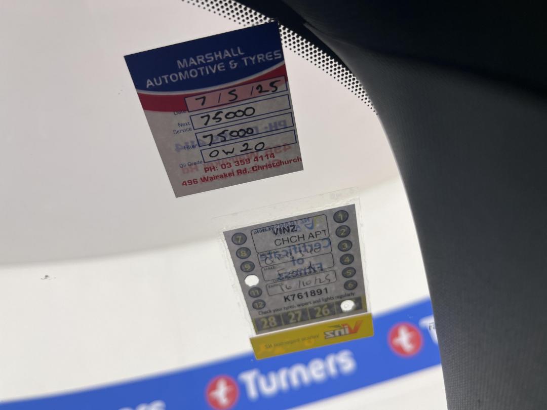 Photo '28' of Ford Escape