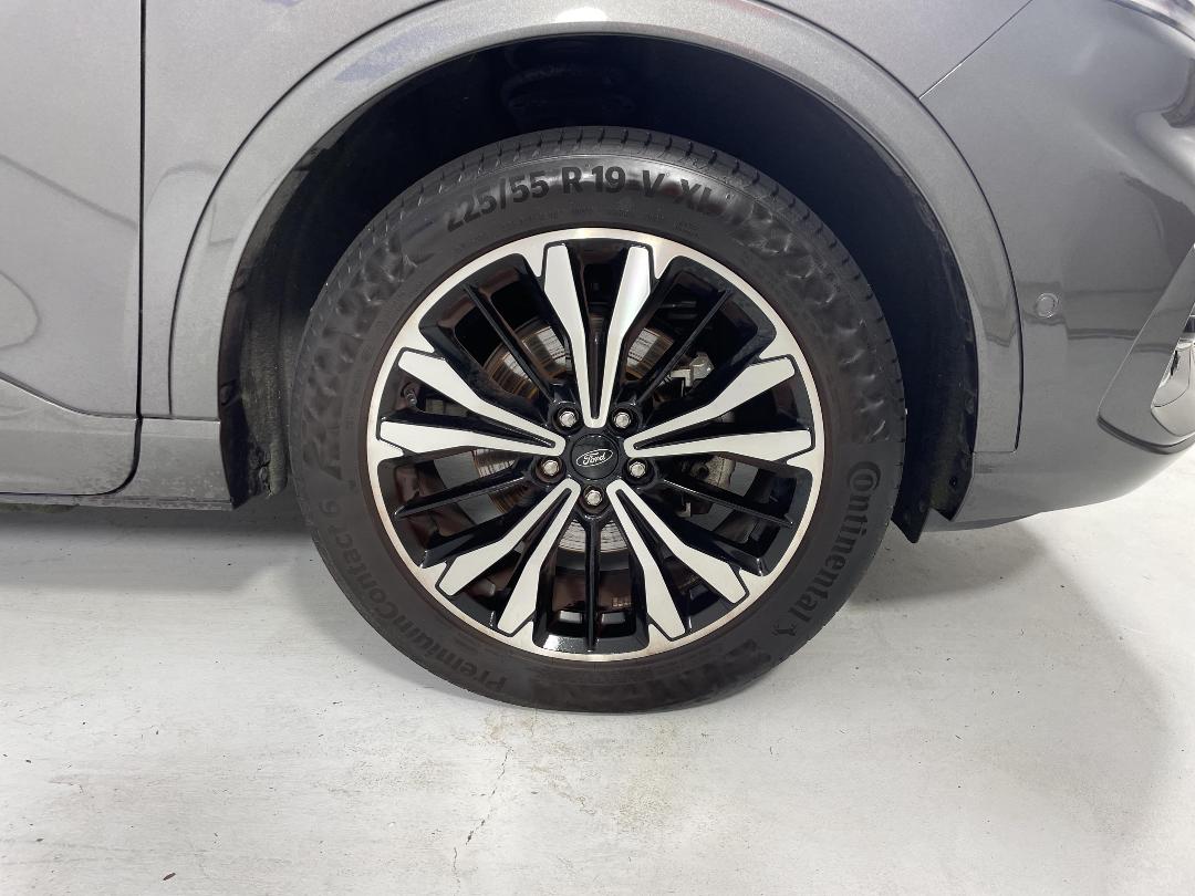 Photo '9' of Ford Escape Photo '9' of Ford Escape