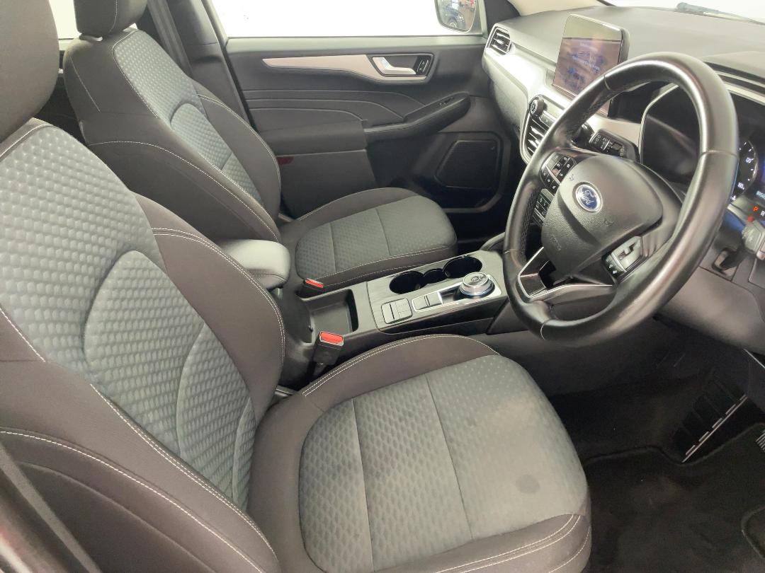 Photo '16' of Ford Escape