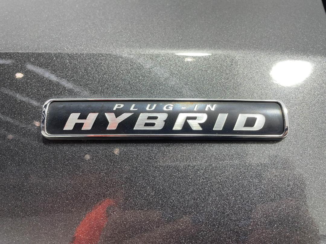 Photo '29' of Ford Escape