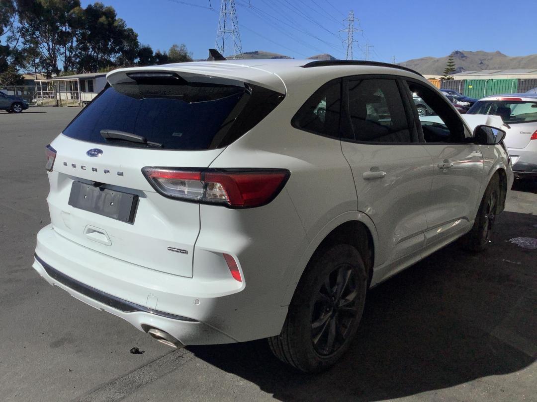 Photo '6' of Ford Escape ST-Line Fhev Photo '6' of Ford Escape ST-Line Fhev