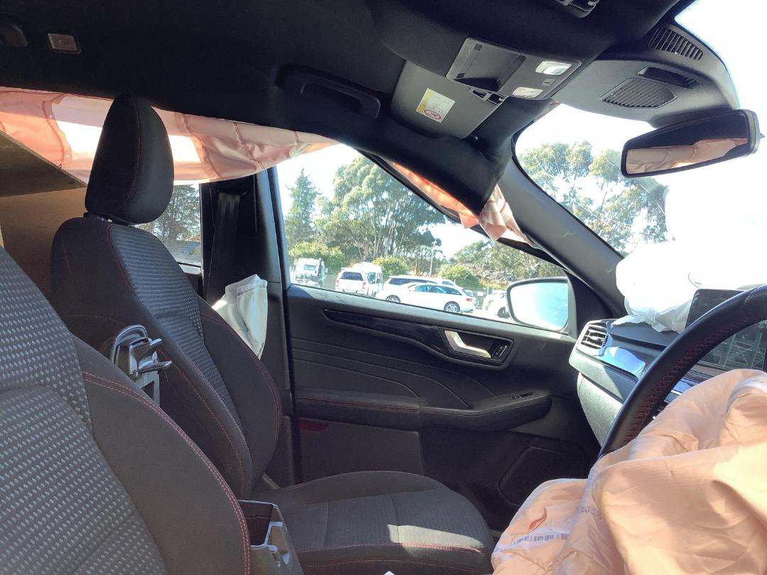 Photo '12' of Ford Escape ST-Line Fhev Photo '12' of Ford Escape ST-Line Fhev