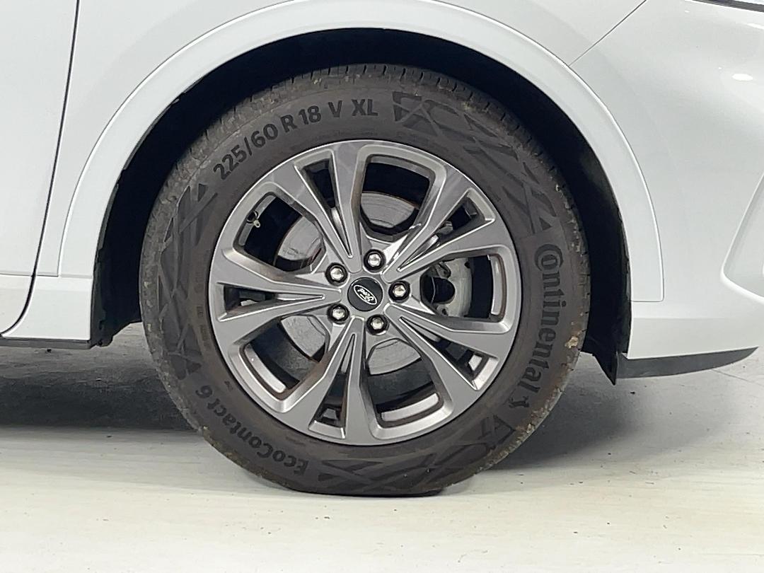 Photo '9' of Ford Escape