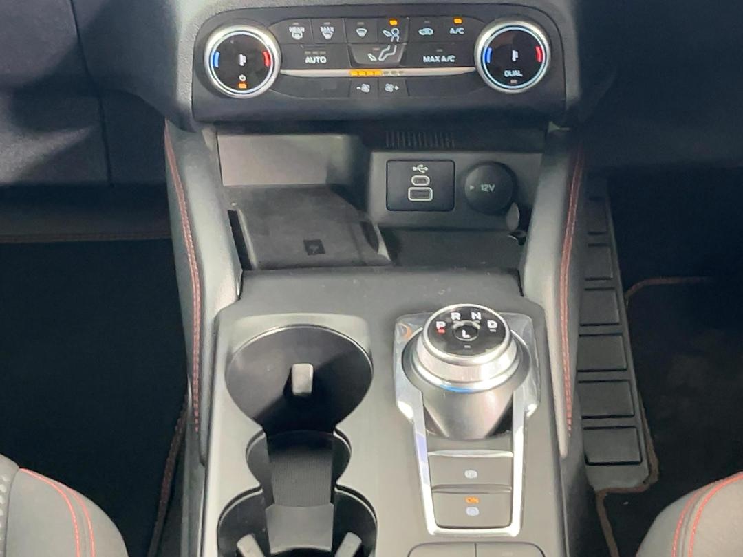 Photo '18' of Ford Escape