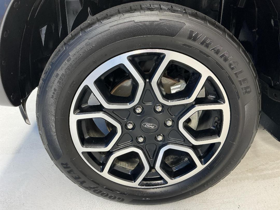 Photo '10' of Ford Everest Photo '10' of Ford Everest