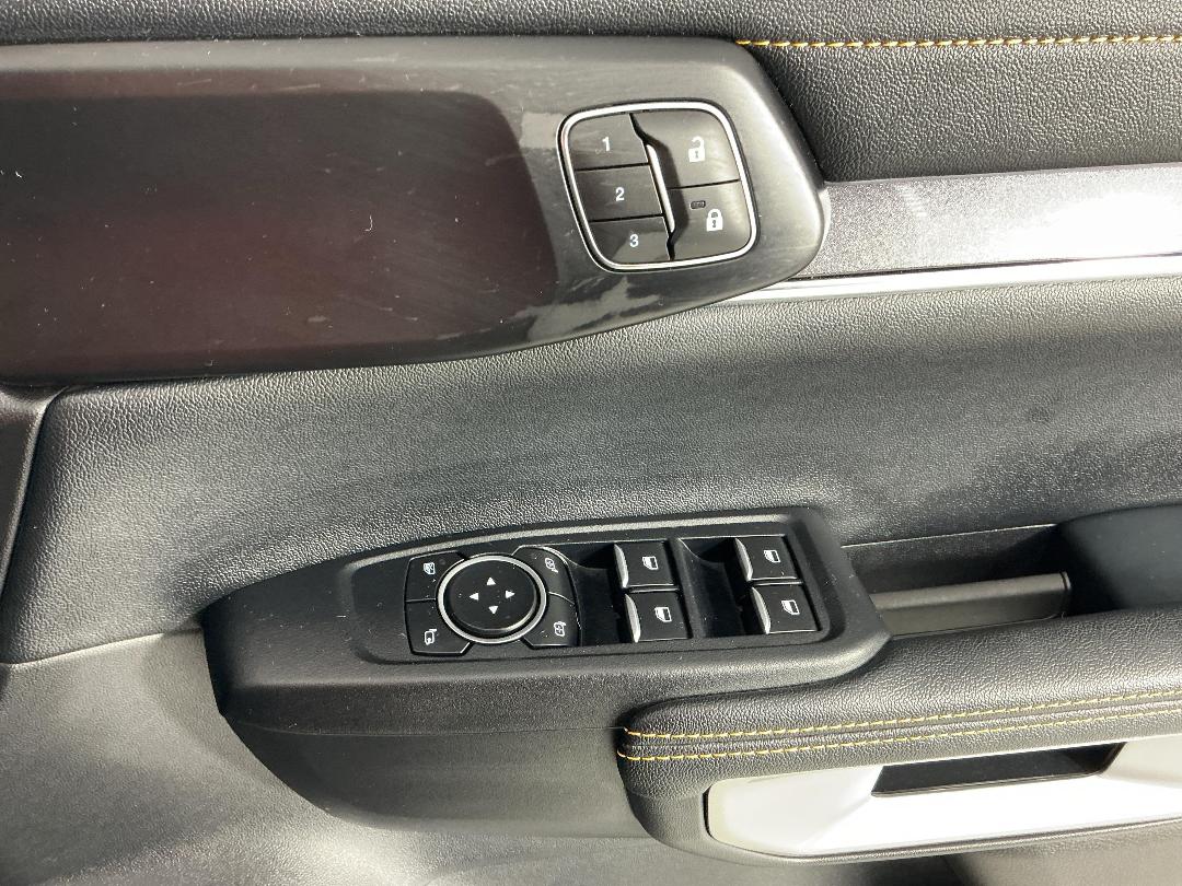 Photo '27' of Ford Everest Photo '27' of Ford Everest