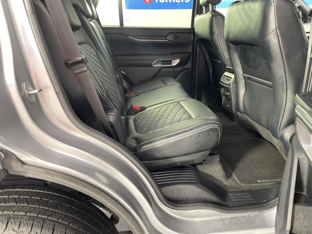 Photo '20' of Ford Everest